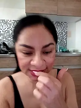 luna pinky online show from 03/20/26, 05:03