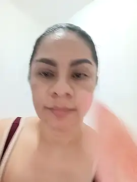 luna pinky online show from 03/03/26, 07:10