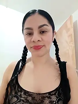 luna pinky online show from 03/09/26, 03:59