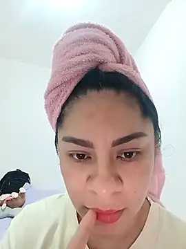 luna pinky online show from 02/14/26, 02:39