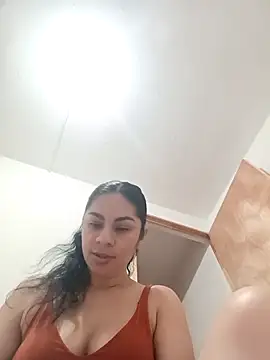 luna pinky online show from 03/04/26, 06:15