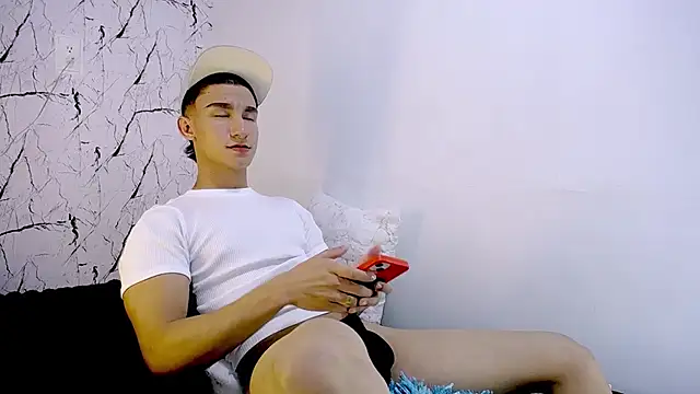 BabyAndy  online show from 03/31/26, 04:03