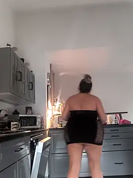 NinaRicci1518 online show from 04/13/26, 09:24