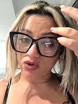 NinaRicci1518 online show from 03/28/26, 12:33