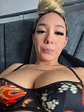 alaia princess online show from 04/19/26, 11:18