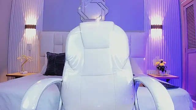 KataThonpson online show from 03/12/26, 04:51