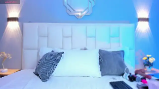 Snapshot of KataThonpson chatting on 03/03/26, 04:30 KataThonpson online show from 03/03/26, 04:30