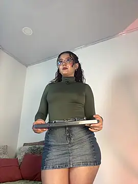 Snapshot of kittysophie_ chatting on 02/27/26, 12:38 kittysophie online show from 02/27/26, 12:38