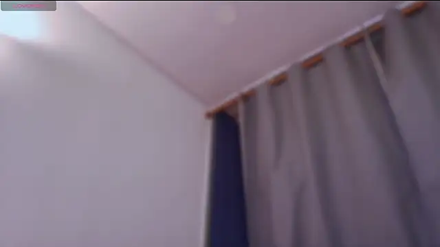 Snapshot of kittysophie_ chatting on 05/15/26, 11:03 kittysophie online show from 05/15/26, 11:03