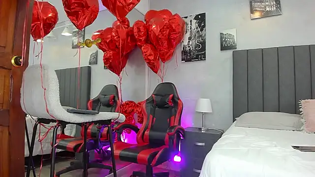 Snapshot of Raphael_Nyon chatting on 02/26/26, 03:28 Raphael Nyon online show from 02/26/26, 03:28