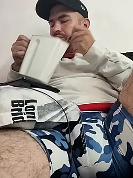 hairyandbigmann online show from 02/15/26, 07:13