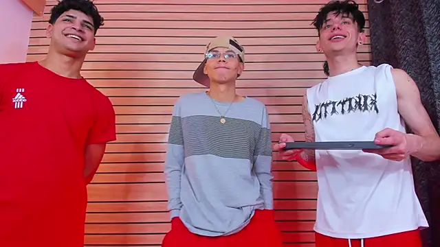 TheBatMansion online show from 04/12/26, 01:42