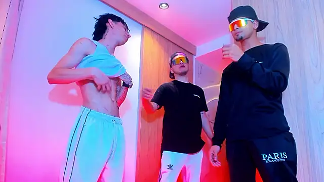 TheBatMansion online show from 02/03/26, 06:22