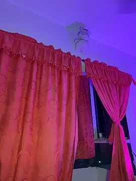 Snapshot of mariana_doll2 chatting on 02/12/26, 12:21 mariana doll2 online show from 02/12/26, 12:21