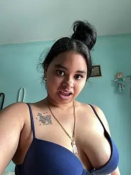 Aloyenita online show from 05/07/26, 10:51