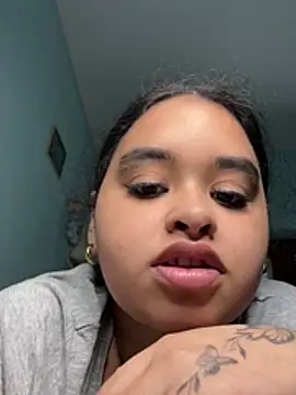 Aloyenita online show from 05/08/26, 10:41