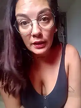 Snapshot of kuramaqueen chatting on 03/05/26, 07:43 kuramaqueen online show from 03/05/26, 07:43