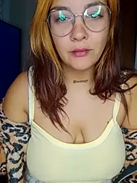 Snapshot of kuramaqueen chatting on 06/27/26, 01:44 kuramaqueen online show from 06/27/26, 01:44