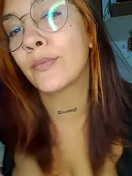 Snapshot of kuramaqueen chatting on 06/17/26, 04:01 kuramaqueen online show from 06/17/26, 04:01