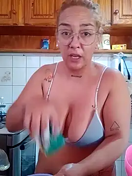 Snapshot of kuramaqueen chatting on 04/01/26, 12:17 kuramaqueen online show from 04/01/26, 12:17