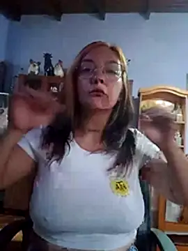 Snapshot of kuramaqueen chatting on 04/04/26, 09:43 kuramaqueen online show from 04/04/26, 09:43