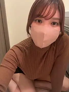  3 mNm 3  online show from 04/07/26, 02:41