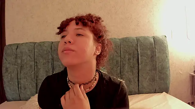 Aleera Walton online show from 03/18/26, 07:15