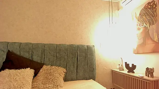 Aleera Walton online show from 02/06/26, 08:16