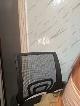 AliceeXHottie online show from 06/10/26, 11:11