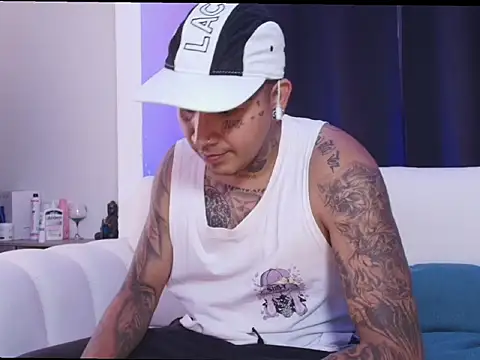 blackout9703 online show from 02/14/26, 05:46