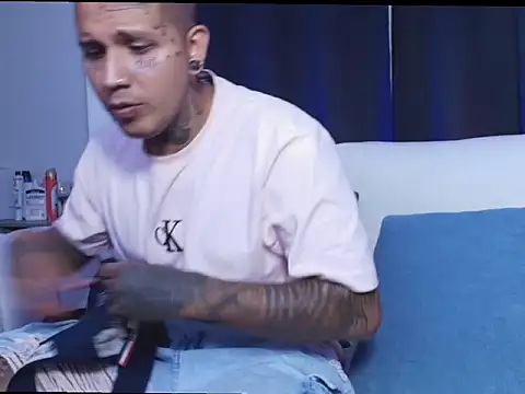 blackout9703 online show from 02/14/26, 03:18