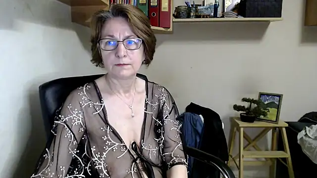 Snapshot of katemodel chatting on 06/09/26, 06:36 katemodel online show from 06/09/26, 06:36