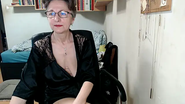 Snapshot of katemodel chatting on 09/09/25, 06:56 katemodel online show from 09/09/25, 06:56