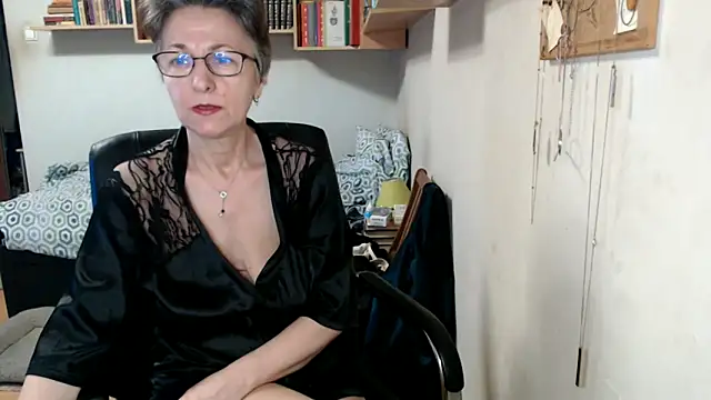 Snapshot of katemodel chatting on 09/12/25, 06:35 katemodel online show from 09/12/25, 06:35