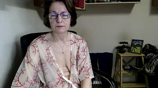 Snapshot of katemodel chatting on 06/21/26, 06:19 katemodel online show from 06/21/26, 06:19