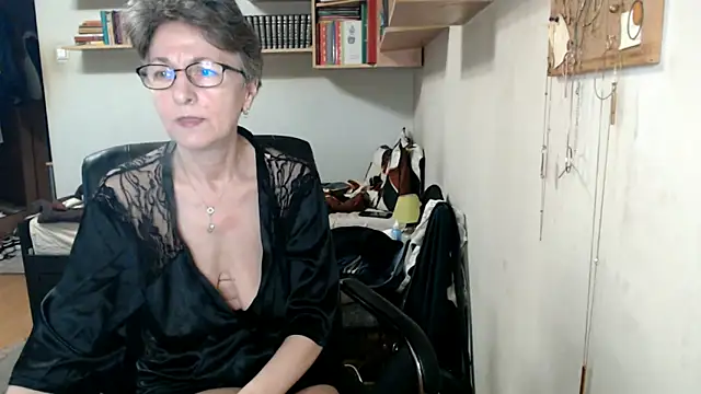 katemodel online show from 11/09/25, 07:34
