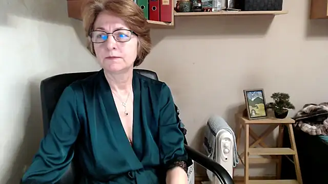 katemodel online show from 03/27/26, 06:33