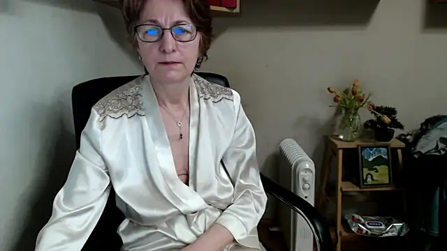 katemodel online show from 02/11/26, 07:41