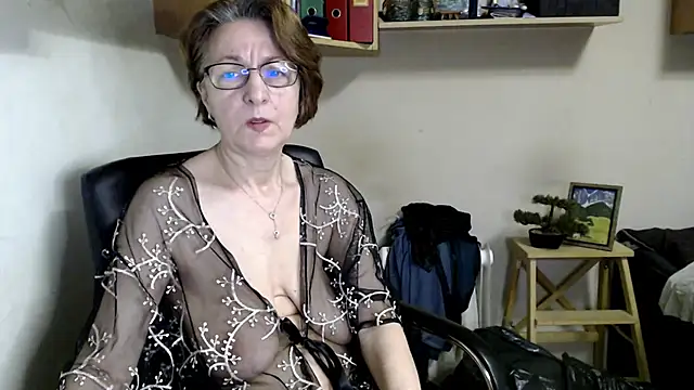 Snapshot of katemodel chatting on 06/14/26, 05:30 katemodel online show from 06/14/26, 05:30