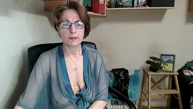katemodel online show from 05/21/26, 06:44