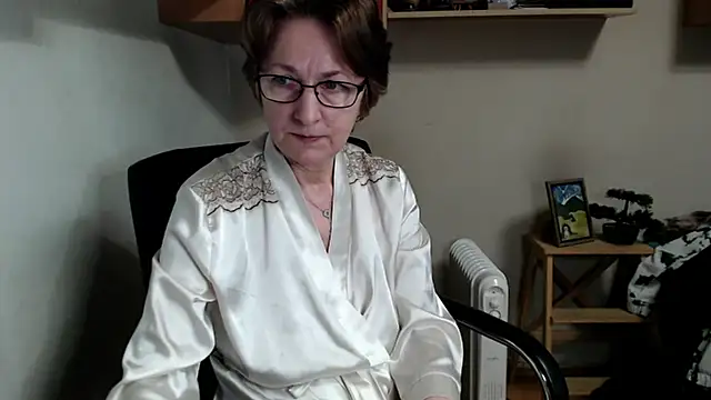 katemodel online show from 02/22/26, 07:55