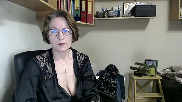 katemodel online show from 06/06/26, 05:12