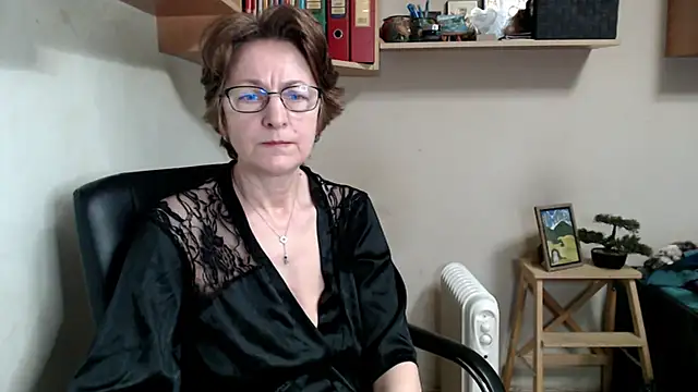 katemodel online show from 02/23/26, 07:31