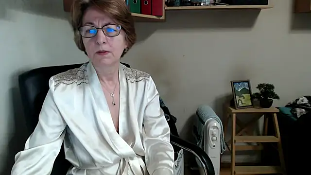 katemodel online show from 03/26/26, 07:50