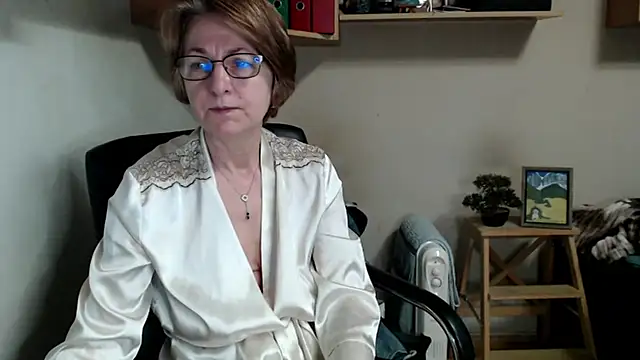 katemodel online show from 04/02/26, 06:31