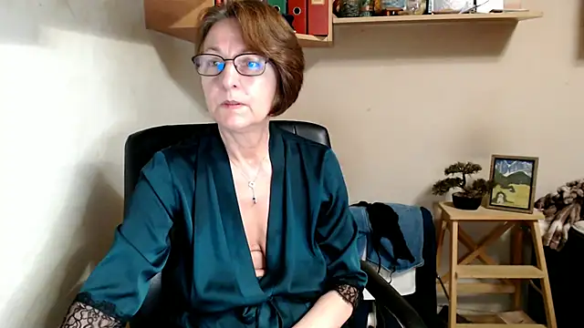 Snapshot of katemodel chatting on 07/18/26, 05:16 katemodel online show from 07/18/26, 05:16