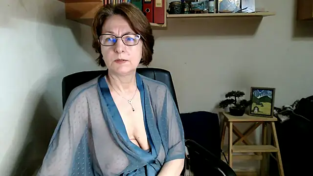 Snapshot of katemodel chatting on 07/08/26, 05:30 katemodel online show from 07/08/26, 05:30