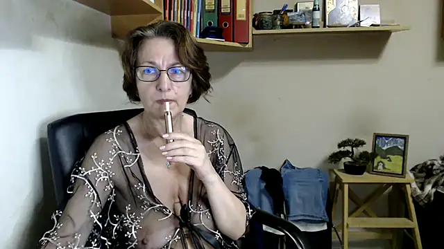 Snapshot of katemodel chatting on 07/17/26, 08:00 katemodel online show from 07/17/26, 08:00