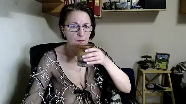 Snapshot of katemodel chatting on 06/23/26, 06:33 katemodel online show from 06/23/26, 06:33
