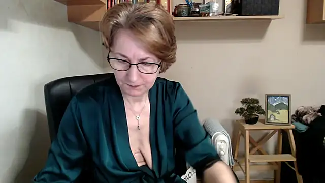 katemodel online show from 04/01/26, 06:59